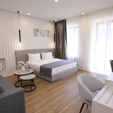 Ser In Hotel Jerevan Eksteriør bilde