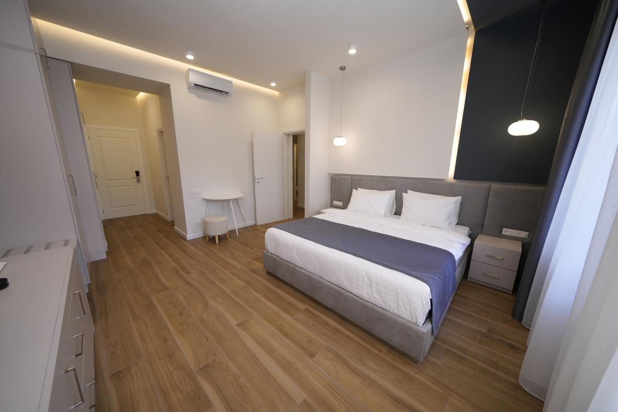 Ser In Hotel Jerevan Eksteriør bilde