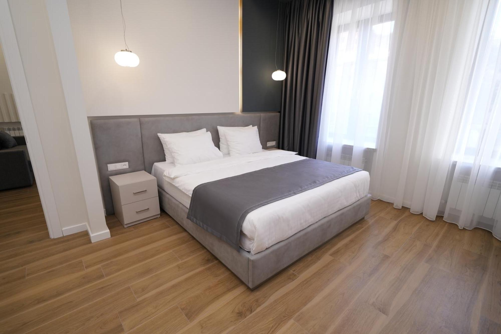 Ser In Hotel Jerevan Eksteriør bilde